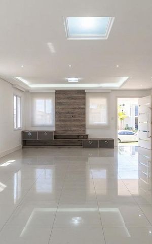 Casa de condomínio para alugar com 230m², 3 quartos e 4 vagas Casa de condomínio para alugar com 230m², 3 quartos e 4 vagasSala