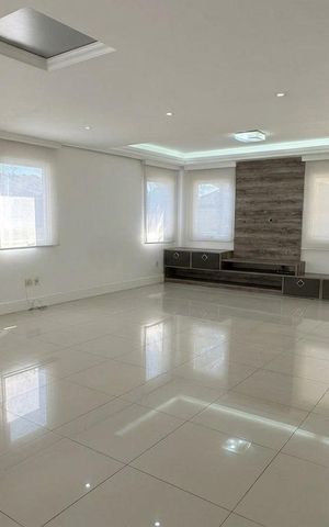 Casa de condomínio para alugar com 230m², 3 quartos e 4 vagas Casa de condomínio para alugar com 230m², 3 quartos e 4 vagasSala