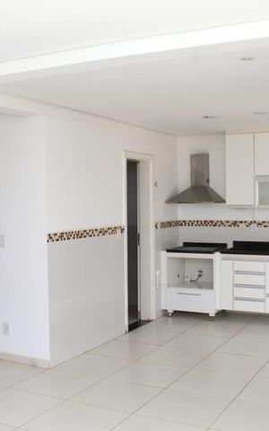 Casa para alugar com 260m², 3 quartos e 4 vagas Casa para alugar com 260m², 3 quartos e 4 vagasSala