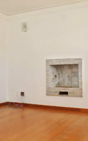 Casa para alugar com 260m², 3 quartos e 4 vagas Casa para alugar com 260m², 3 quartos e 4 vagasQuarto