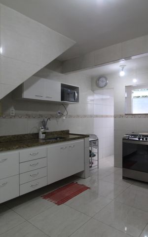 Apartamento à venda com 140m², 2 quartos e 1 vagaCozinha