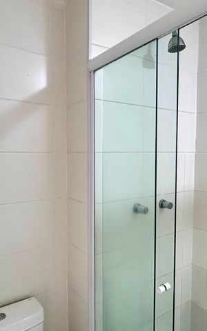Apartamento para alugar com 61m², 2 quartos e 1 vaga Apartamento para alugar com 61m², 2 quartos e 1 vagaBanheiro da Suíte
