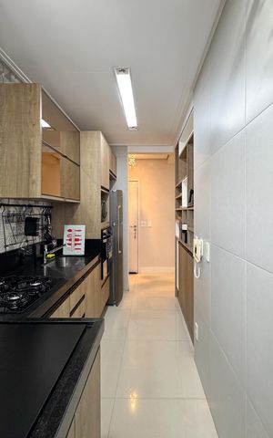 Apartamento à venda com 70m², 2 quartos e 1 vagaÁrea de Serviço