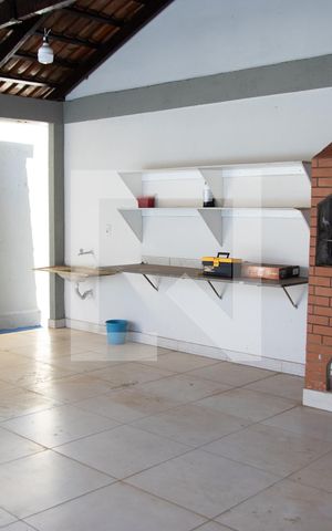 Casa à venda com 250m², 4 quartos e 2 vagas Casa à venda com 250m², 4 quartos e 2 vagasQuintal