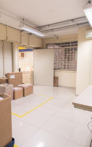 Casa à venda com 320m², 3 quartos e 6 vagas Casa à venda com 320m², 3 quartos e 6 vagasSala 1