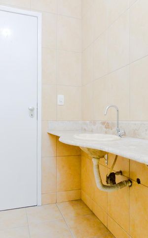 Casa para alugar com 133m², 2 quartos e 2 vagasBanheiro