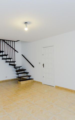 Casa para alugar com 133m², 2 quartos e 2 vagasSala