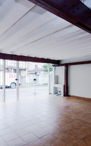Casa para alugar com 133m², 2 quartos e 2 vagasGaragem