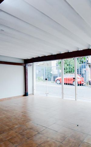 Casa para alugar com 133m², 2 quartos e 2 vagasGaragem