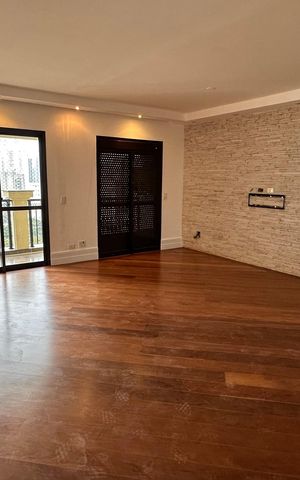 Apartamento para alugar com 138m², 3 quartos e 2 vagas