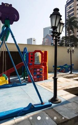 Apartamento para alugar com 138m², 3 quartos e 2 vagas