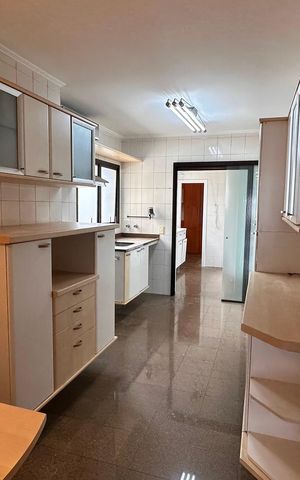 Apartamento para alugar com 138m², 3 quartos e 2 vagas
