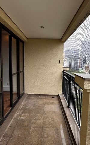 Apartamento para alugar com 138m², 3 quartos e 2 vagas