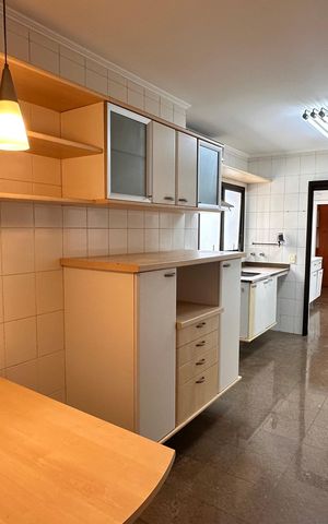 Apartamento para alugar com 138m², 3 quartos e 2 vagas