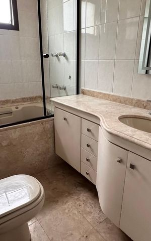 Apartamento para alugar com 138m², 3 quartos e 2 vagas