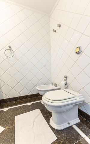 Apartamento à venda com 151m², 3 quartos e 2 vagasBanheiro Social