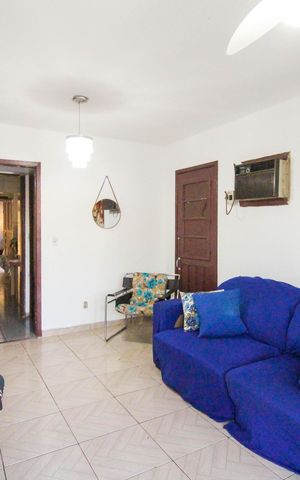 Casa à venda com 130m², 3 quartos e 2 vagas Casa à venda com 130m², 3 quartos e 2 vagasSala