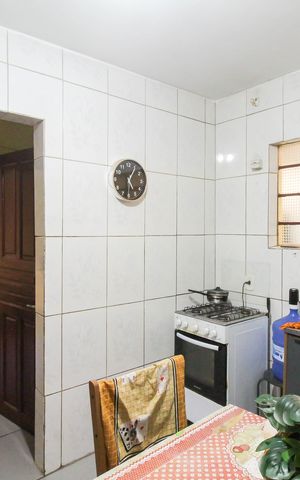 Casa à venda com 130m², 3 quartos e 2 vagas Casa à venda com 130m², 3 quartos e 2 vagasCozinha