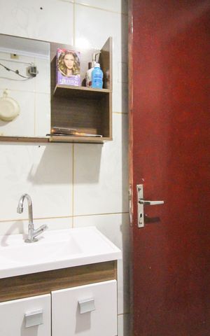 Casa à venda com 130m², 3 quartos e 2 vagas Casa à venda com 130m², 3 quartos e 2 vagasBanheiro 1