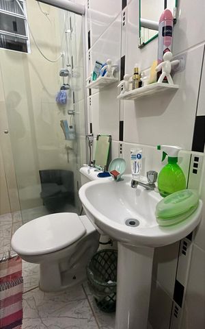 Casa para alugar com 180m², 3 quartos e 2 vagas Casa para alugar com 180m², 3 quartos e 2 vagasBanheiro social