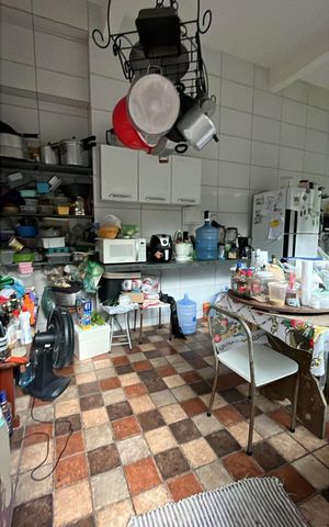 Casa para alugar com 180m², 3 quartos e 2 vagas Casa para alugar com 180m², 3 quartos e 2 vagasCozinha