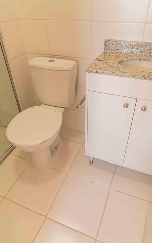 Apartamento para alugar com 50m², 2 quartos e 1 vaga Apartamento para alugar com 50m², 2 quartos e 1 vagaBanheiro da Suíte