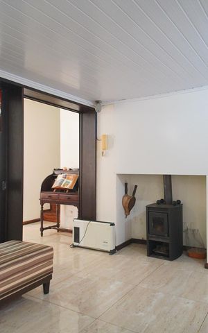 Casa para alugar com 208m², 4 quartos e 2 vagassala 2
