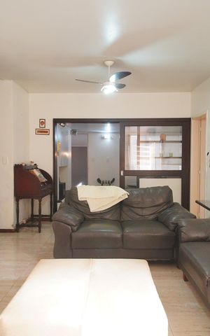 Casa para alugar com 208m², 4 quartos e 2 vagassala