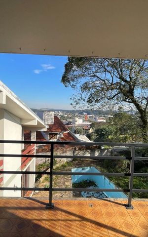 Casa para alugar com 600m², 4 quartos e 3 vagas Casa para alugar com 600m², 4 quartos e 3 vagasVaranda da sala