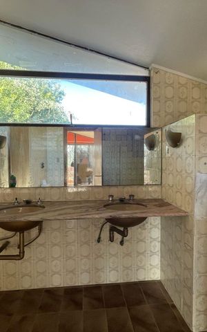 Casa para alugar com 600m², 4 quartos e 3 vagas Casa para alugar com 600m², 4 quartos e 3 vagasBanheiro da suíte