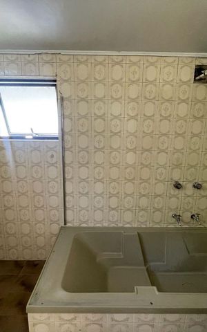 Casa para alugar com 600m², 4 quartos e 3 vagas Casa para alugar com 600m², 4 quartos e 3 vagasBanheiro da suíte