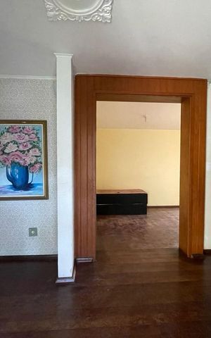 Casa para alugar com 600m², 4 quartos e 3 vagas Casa para alugar com 600m², 4 quartos e 3 vagasCorredor