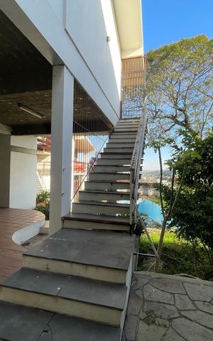 Casa para alugar com 600m², 4 quartos e 3 vagas Casa para alugar com 600m², 4 quartos e 3 vagasÁrea externa