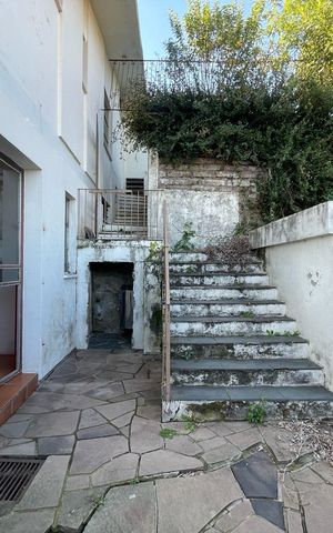 Casa para alugar com 600m², 4 quartos e 3 vagas Casa para alugar com 600m², 4 quartos e 3 vagasÁrea externa