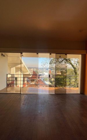 Casa para alugar com 600m², 4 quartos e 3 vagas Casa para alugar com 600m², 4 quartos e 3 vagasSala