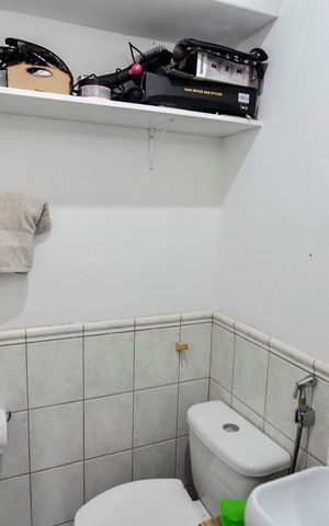 Apartamento à venda com 110m², 3 quartos e sem vaga Apartamento à venda com 110m², 3 quartos e sem vagaBanheiro da Suíte
