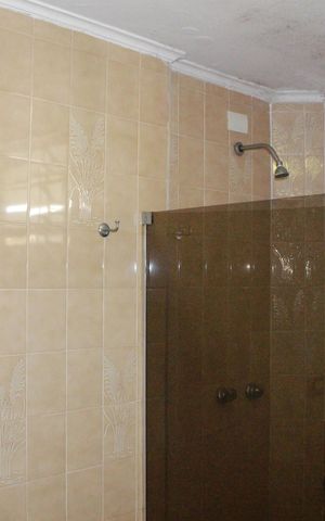 Apartamento à venda com 220m², 3 quartos e 1 vagaBanheiro 2