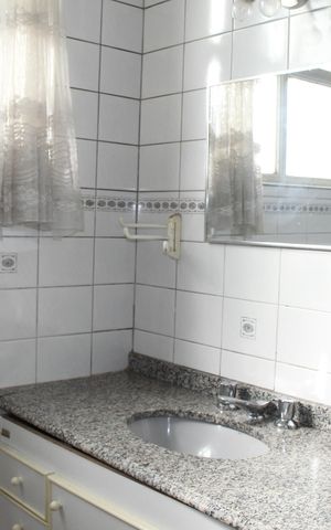 Apartamento à venda com 220m², 3 quartos e 1 vagaBanheiro 1