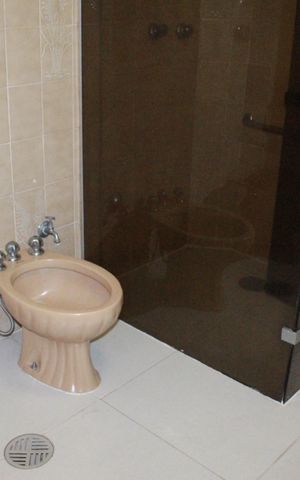 Apartamento à venda com 220m², 3 quartos e 1 vagaBanheiro 2