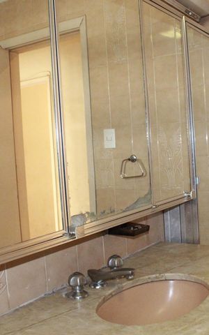 Apartamento à venda com 220m², 3 quartos e 1 vagaBanheiro 2