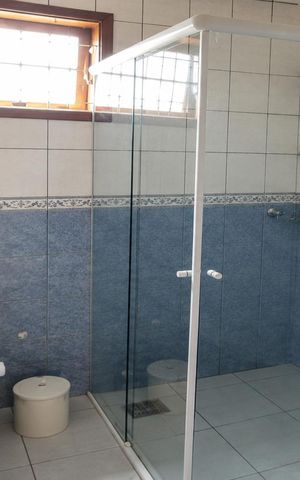 Casa para alugar com 320m², 4 quartos e 2 vagas Casa para alugar com 320m², 4 quartos e 2 vagasBanheiro 4