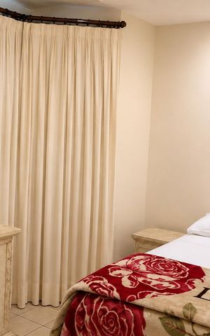 Casa para alugar com 320m², 4 quartos e 2 vagas Casa para alugar com 320m², 4 quartos e 2 vagasQuarto 2