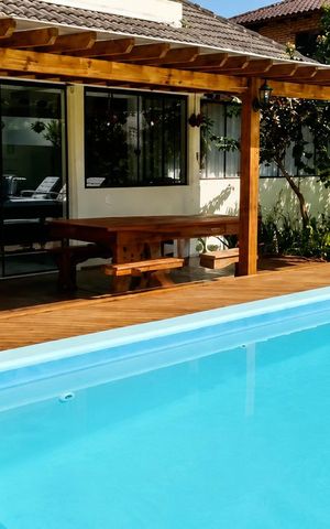 Casa para alugar com 320m², 4 quartos e 2 vagas