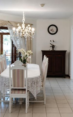 Casa para alugar com 320m², 4 quartos e 2 vagas Casa para alugar com 320m², 4 quartos e 2 vagasSala