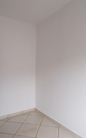 Casa para alugar com 80m², 3 quartos e 3 vagasSuíte