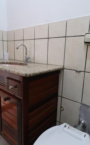 Casa para alugar com 80m², 3 quartos e 3 vagasBanheiro Social