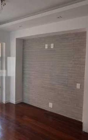 Apartamento à venda com 82m², 2 quartos e 1 vaga