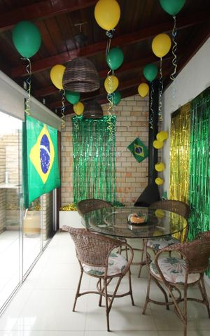 Casa de condomínio à venda com 102m², 2 quartos e 1 vagaVaranda gourmet