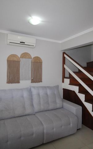 Casa de condomínio à venda com 102m², 2 quartos e 1 vagaSala