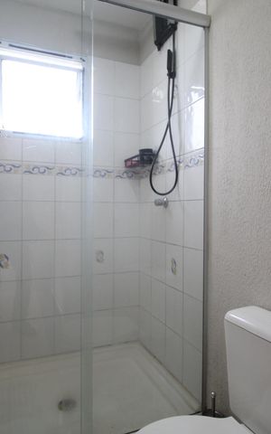 Casa de condomínio à venda com 102m², 2 quartos e 1 vagaBanheiro